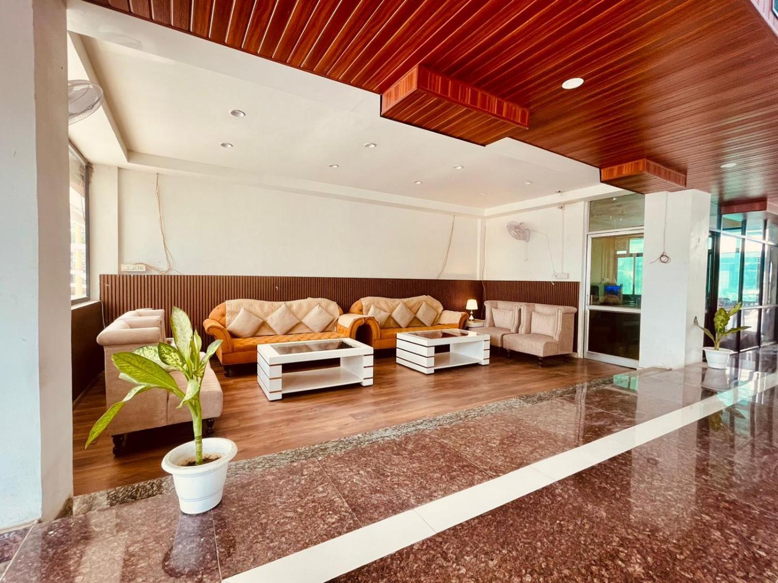 Country Inn Ayodhya - Opposite Airport Luaran gambar